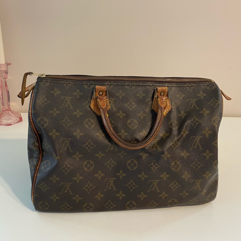 FLASH SALE! 💯 authentic vintage Louis Vuitton